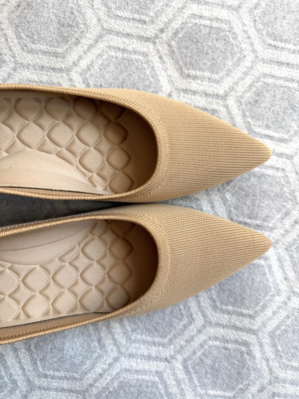 VIVAIA Chunky Heels Tracy Pro Pointed Tan
Women's EU 39.5 US 8.5 New - Picture 7 of 13